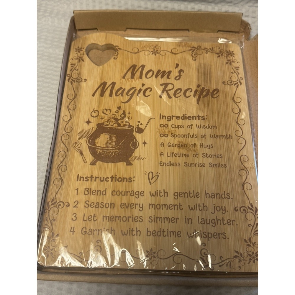Mom's Magic Recipe Personalized Cutting Board with 3 Spoons Gift Set New